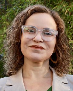 Laura Baumvol headshot